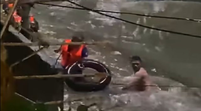 Bahagi ng baybayin sa Parañaque City, naging ‘dagat ng basura’