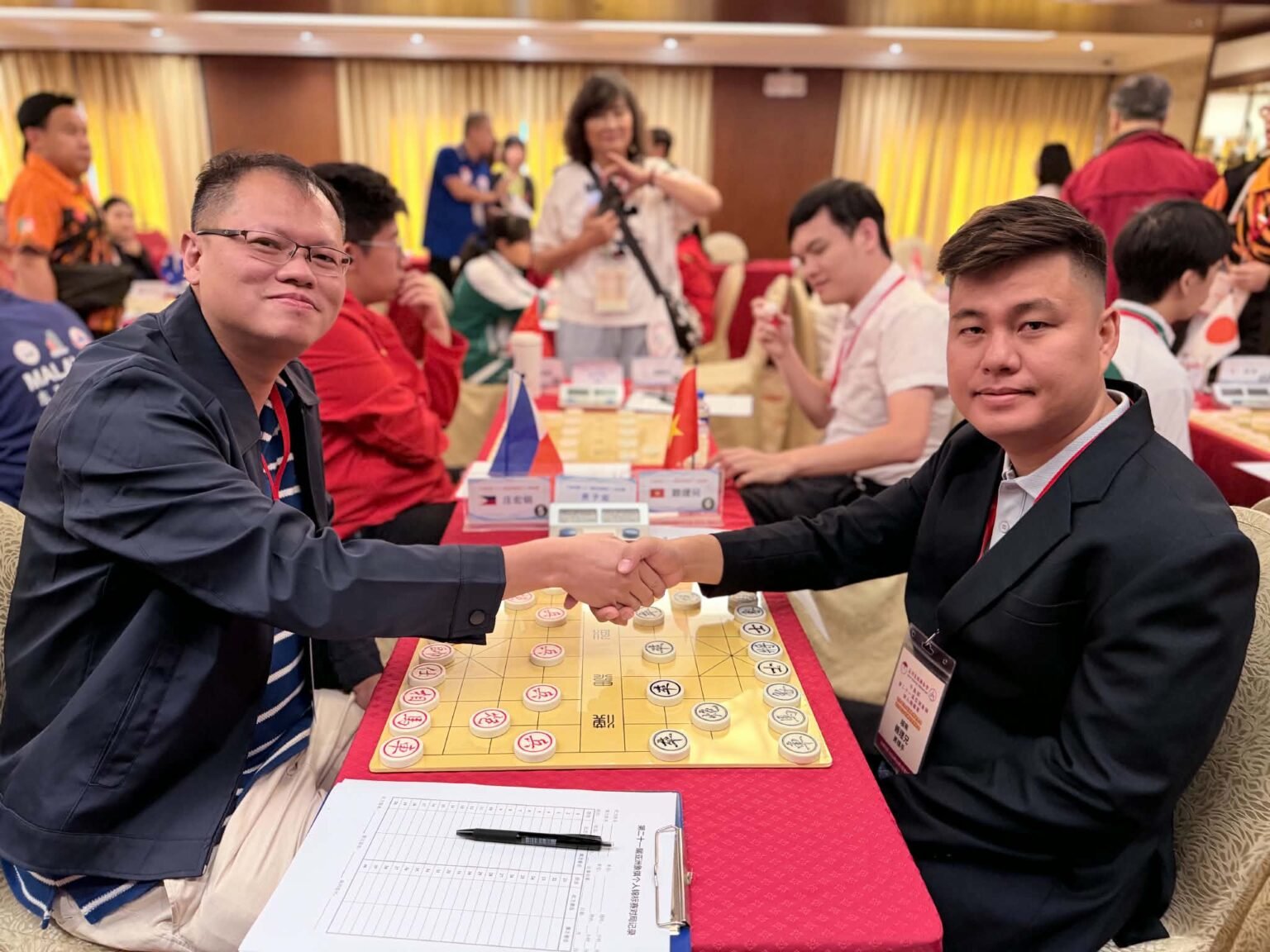 Filipino Asi Ching versus Reigning World Champion Vietnamese Lai Ly Huynh